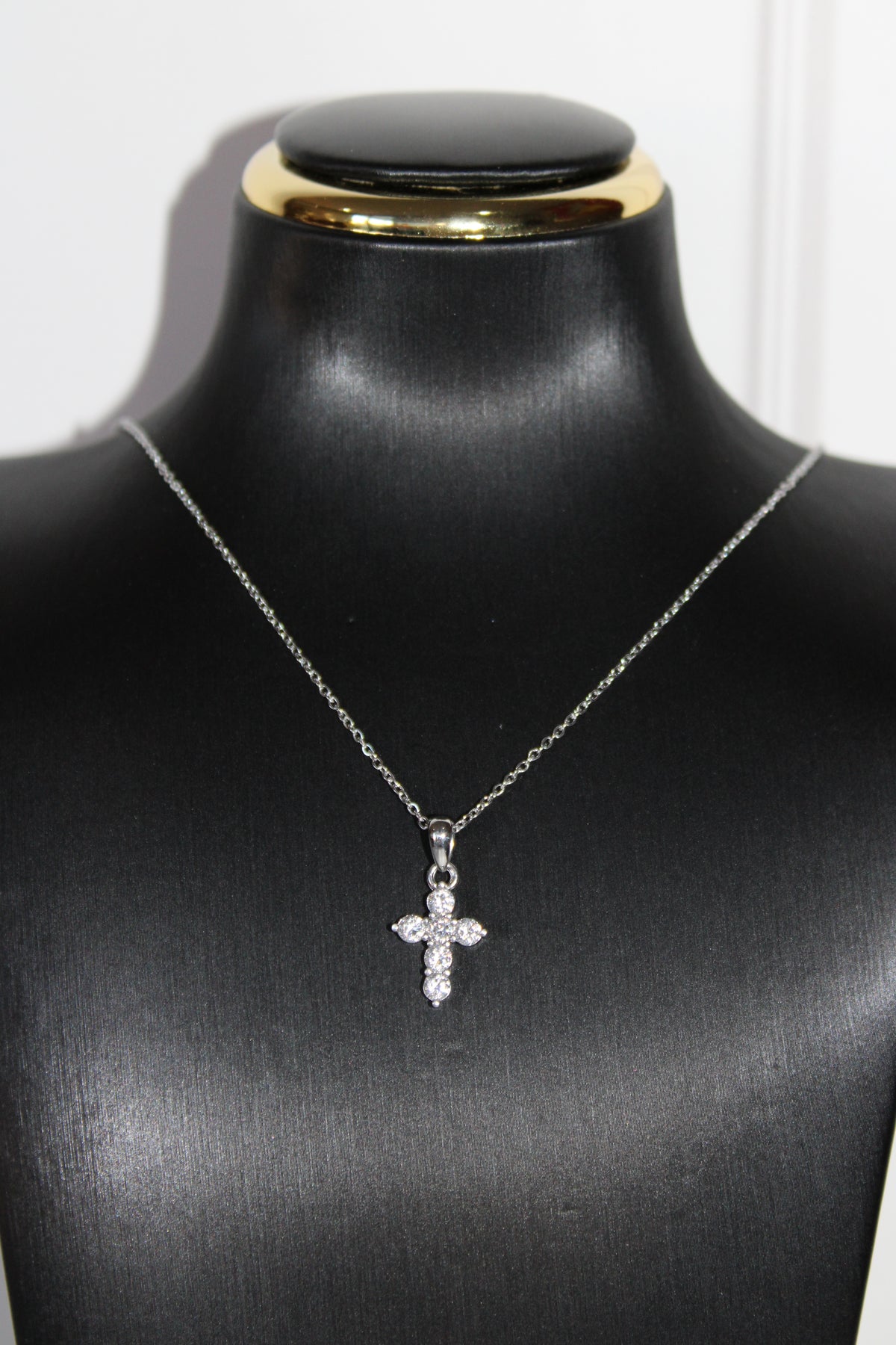 Cruz Camila Silver