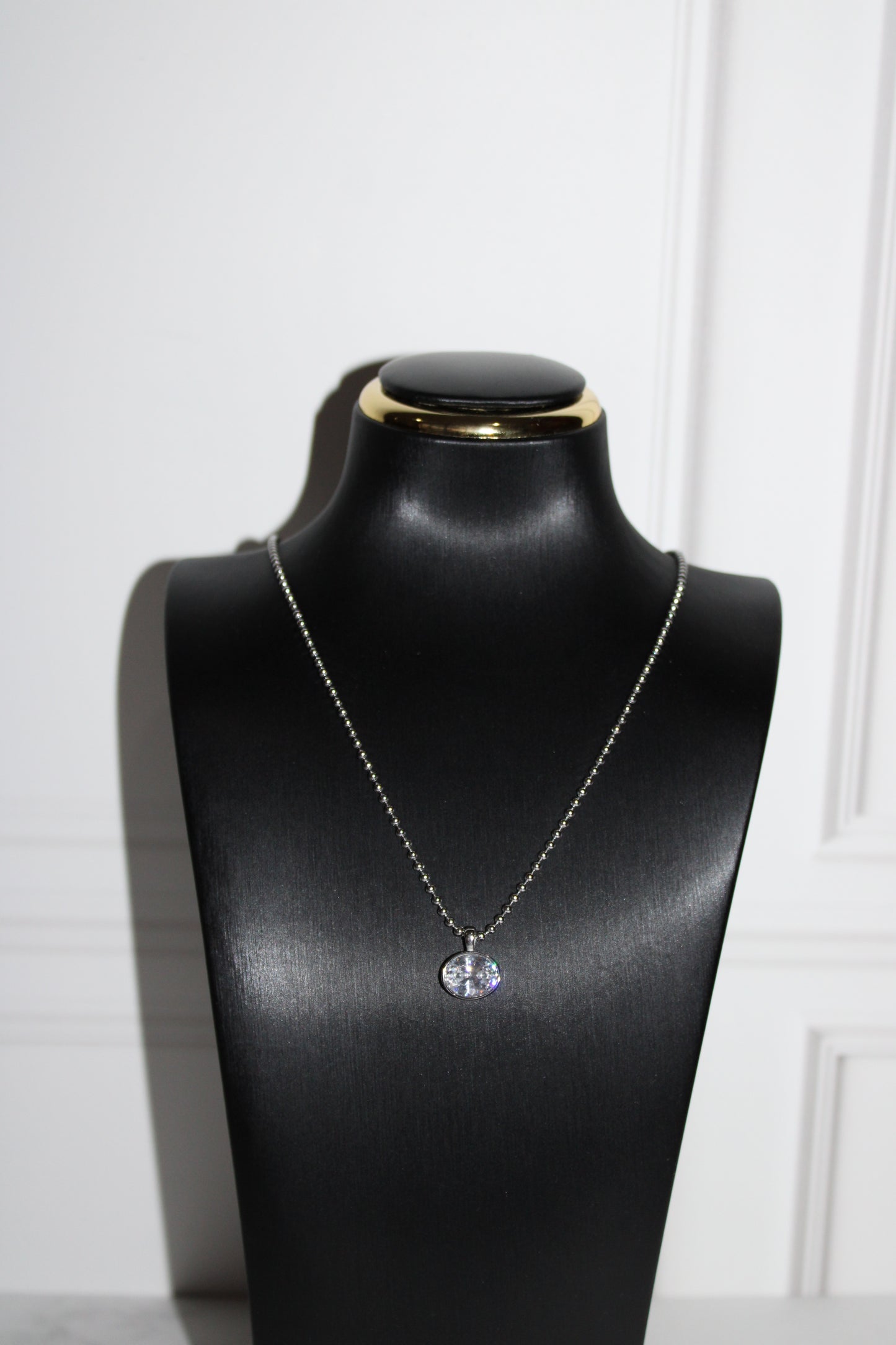 Collar Vale silver