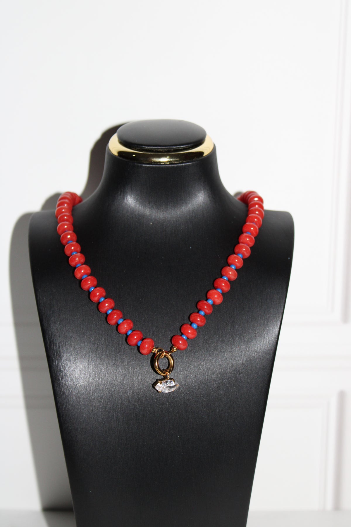 Collar Red Oval