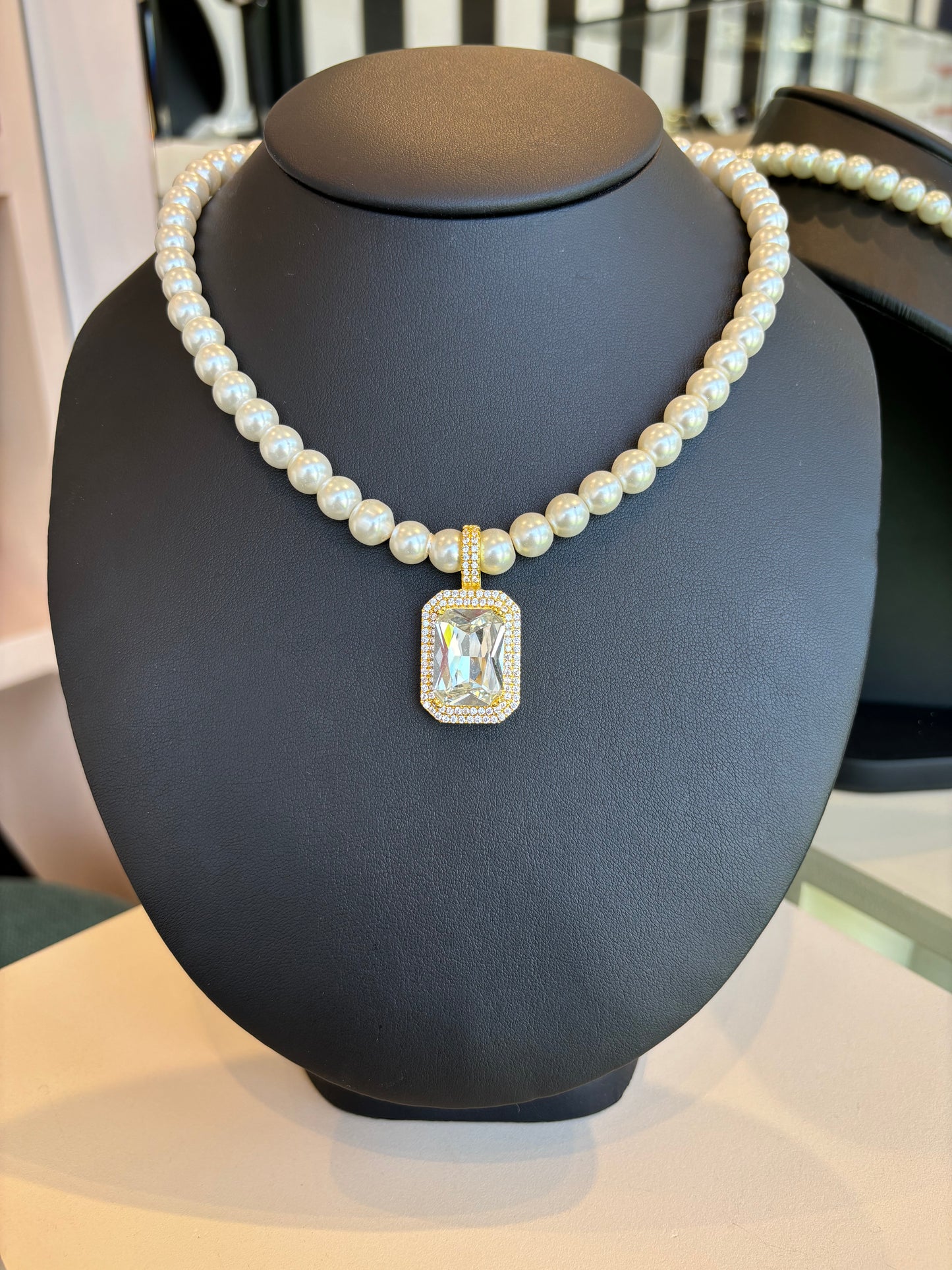 Collar gema plata/dorado