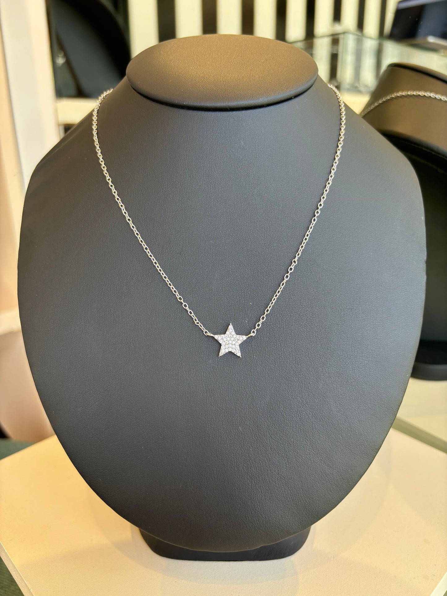 Collar estrella