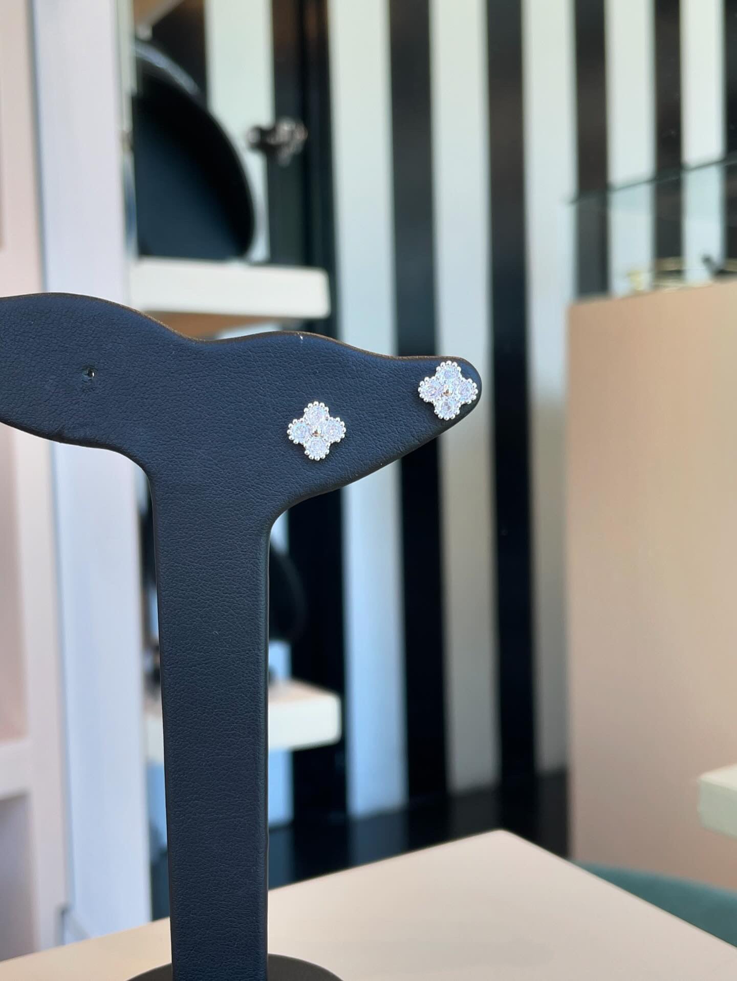 Aretes flor plata chicos