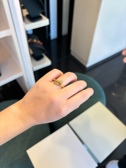 Anillo clavo gold