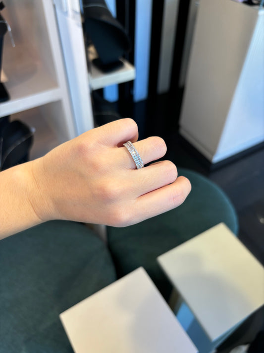 Anillo zirconias ajustable