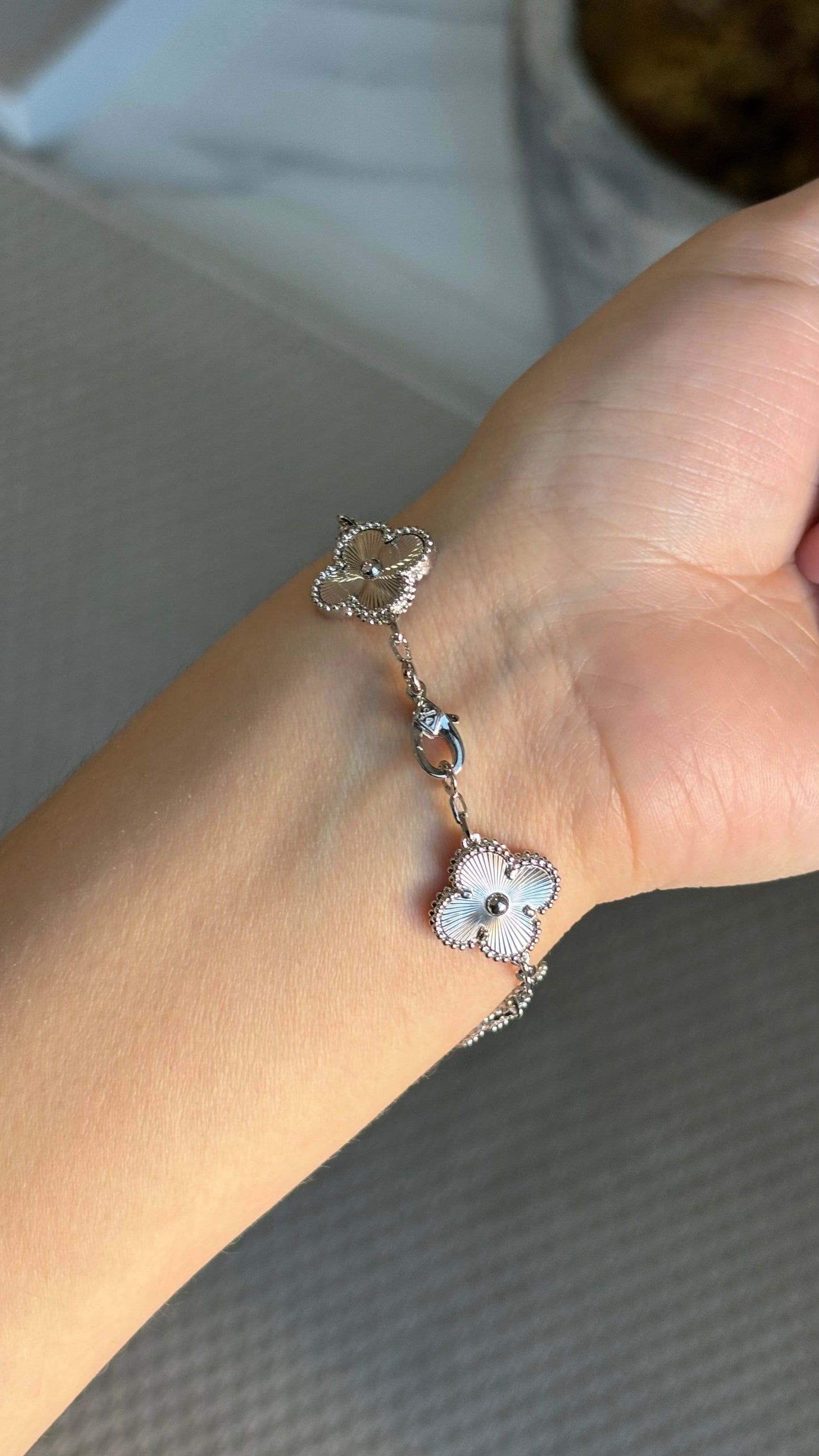 Pulsera flores VCA plata