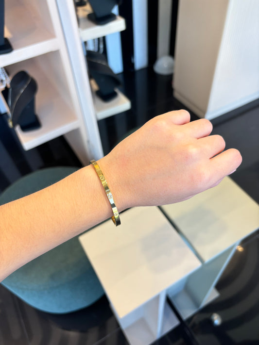 Brazalete cart dorado