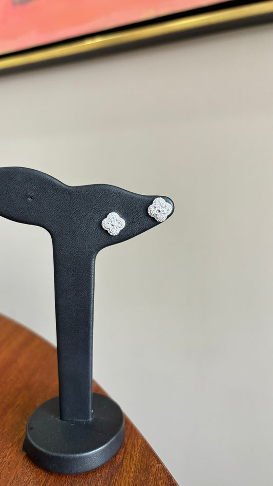 Aretes flor plata
