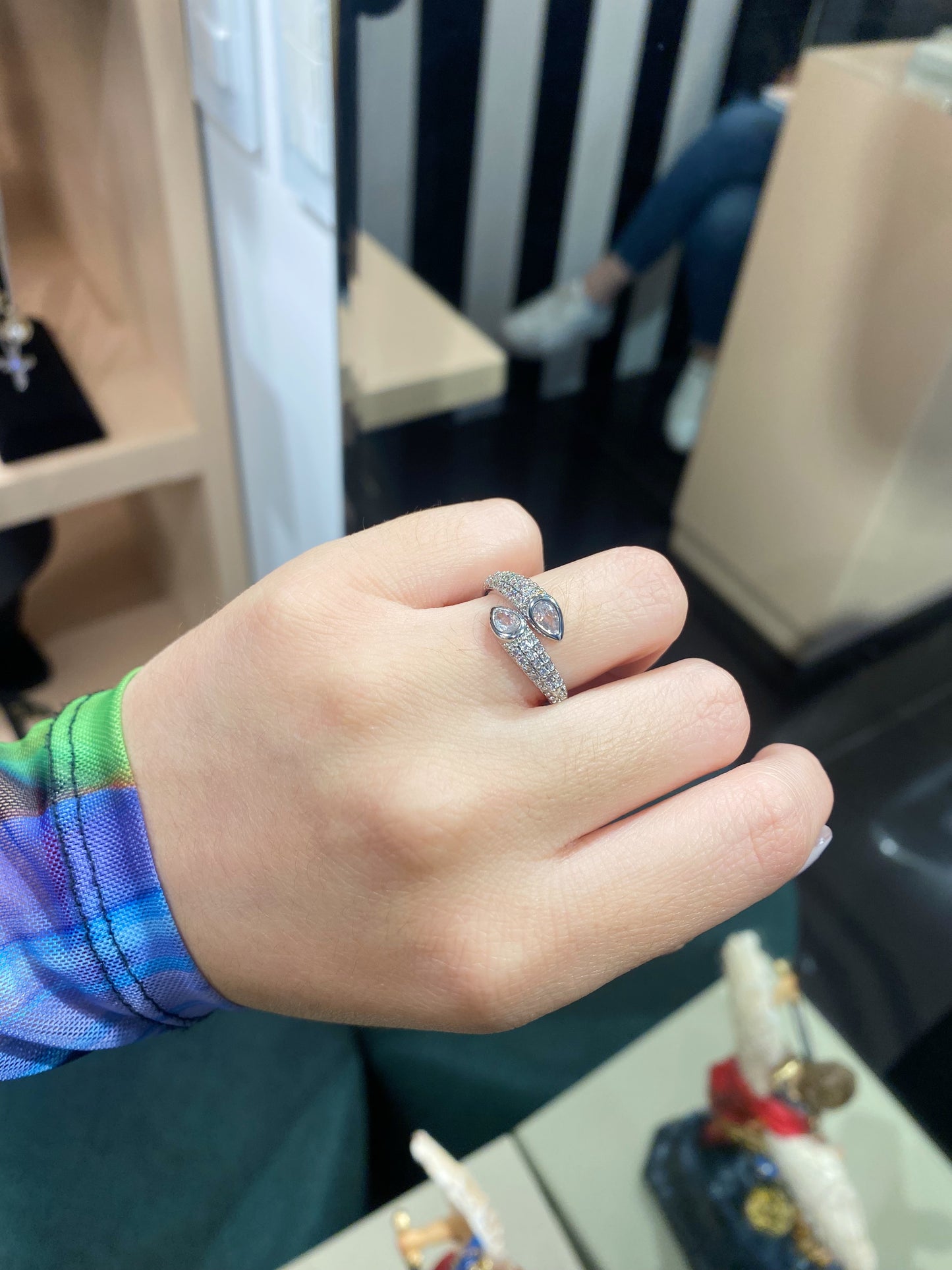 Anillo drops