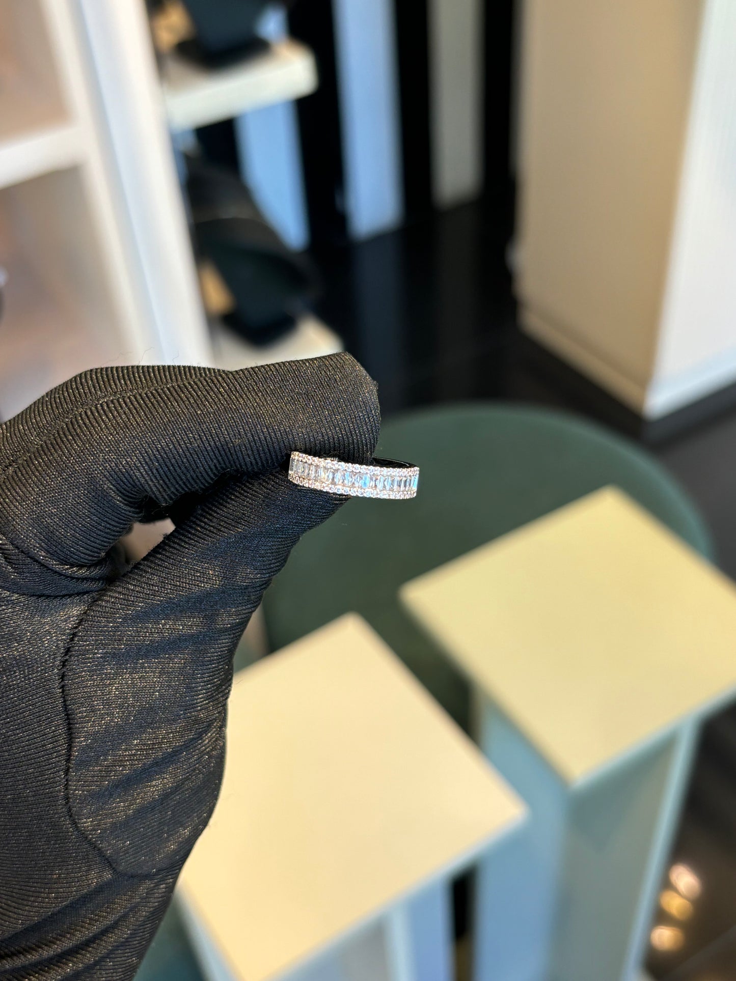 Anillo zirconias ajustable