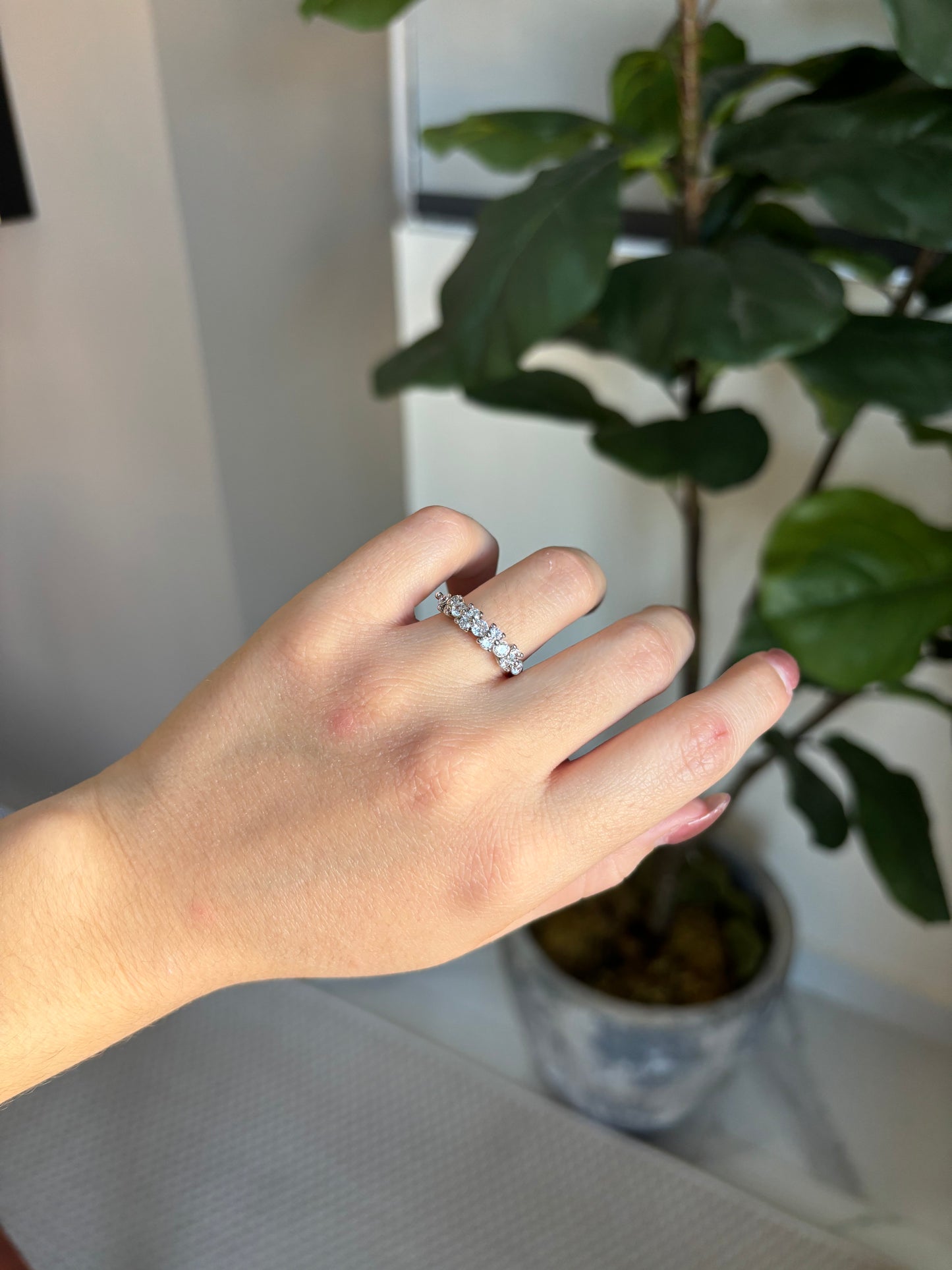 Anillo Zirconias Mia