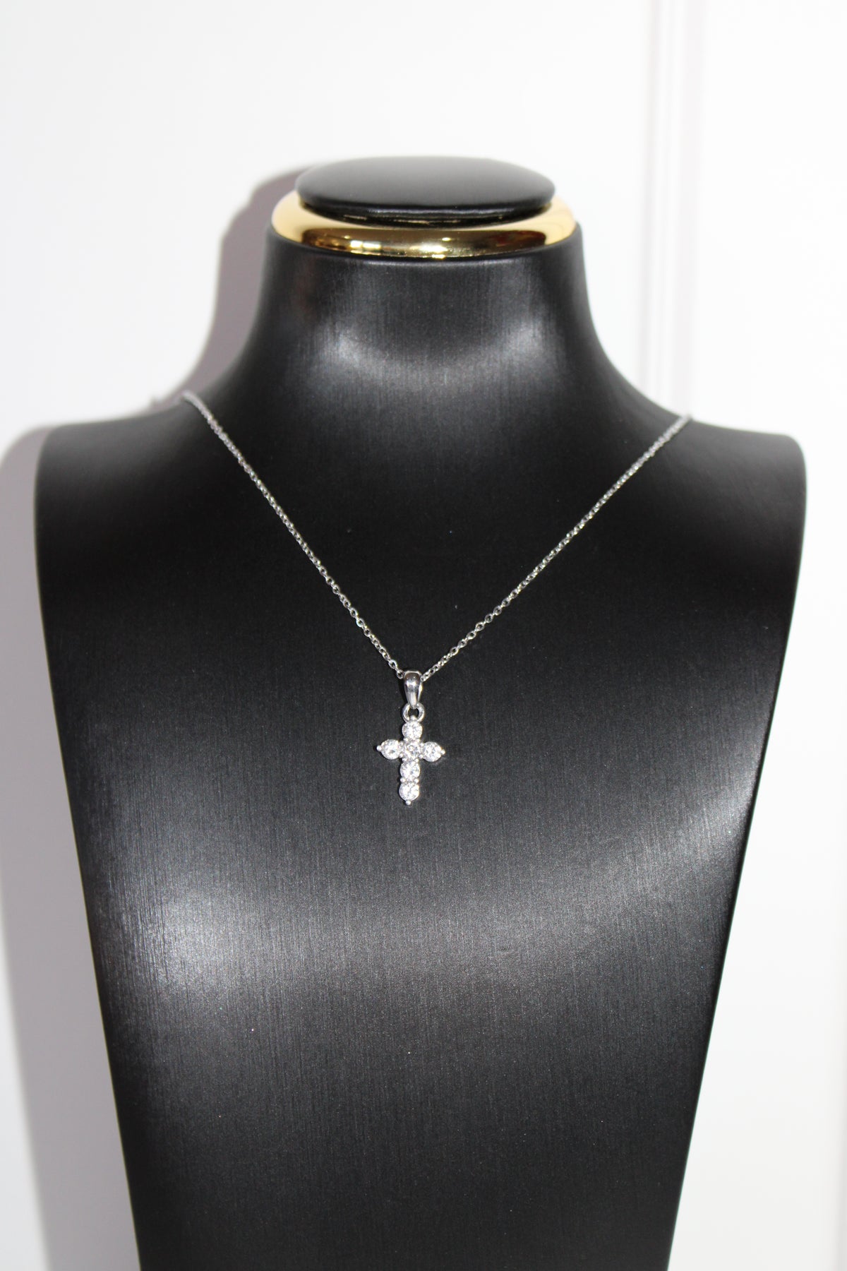 Cruz Camila Silver