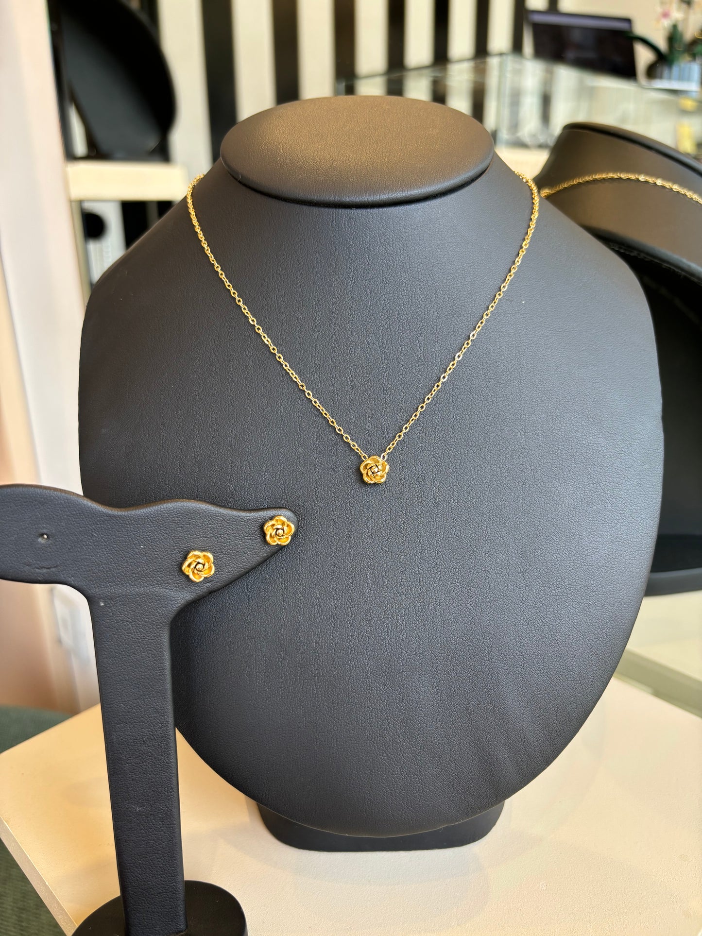 Collar flor